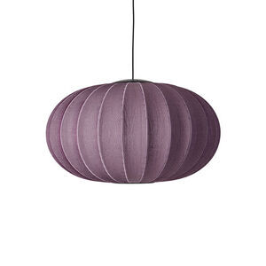 Oval pendellampe i burgunder med strikket design.